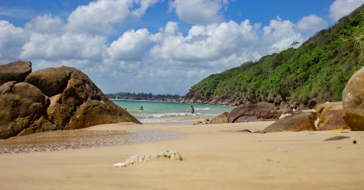 Sri Lanka banking for expats: accounts, transfers, and digital options