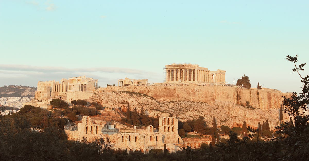 How much does it cost to live in Greece?