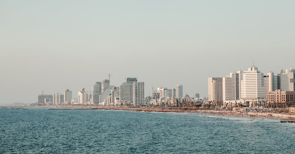 How much does it cost to live in Israel?