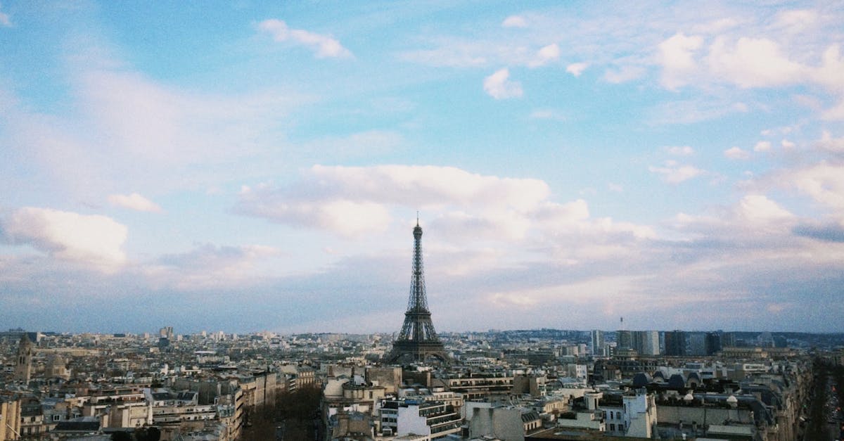 How to work remotely from France in 2026