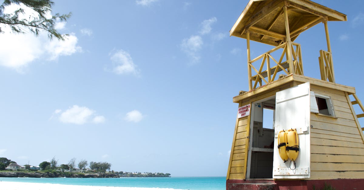 If you're moving to Barbados, here's how taxes work